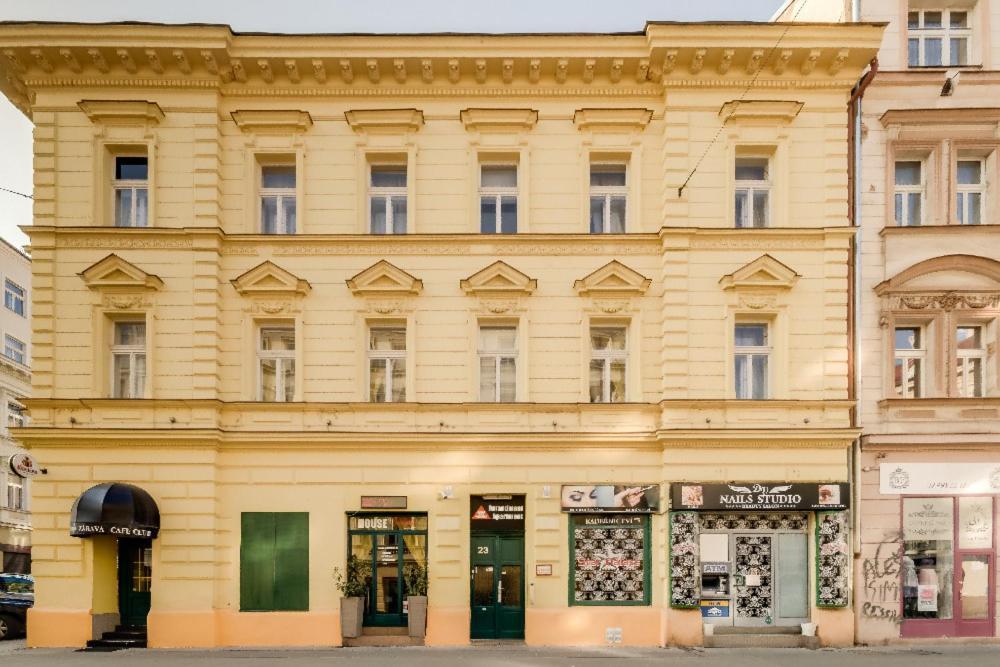Apartment Amandment Praha Bagian luar foto