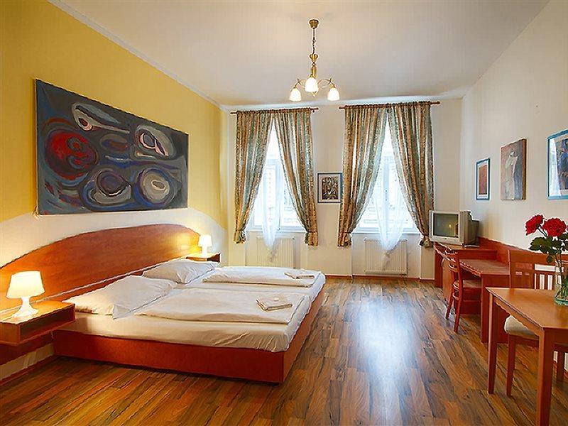 Apartment Amandment Praha Bagian luar foto