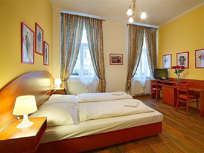 Apartment Amandment Praha Bagian luar foto
