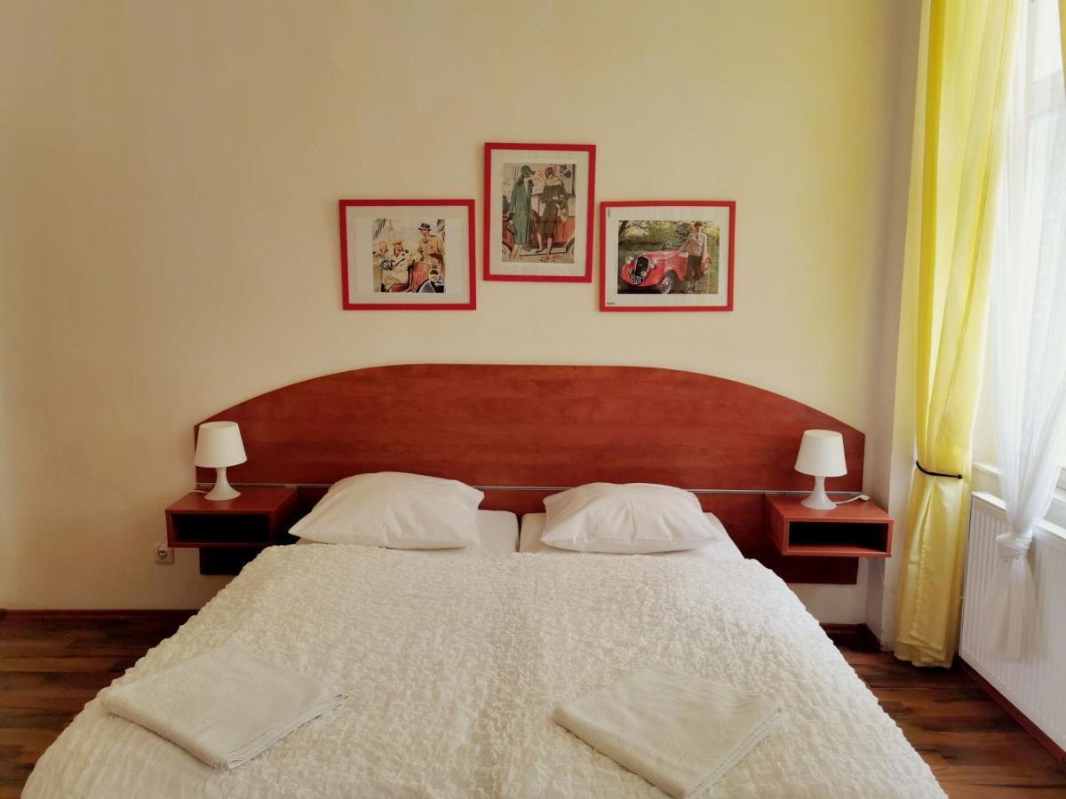 Apartment Amandment Praha Bagian luar foto