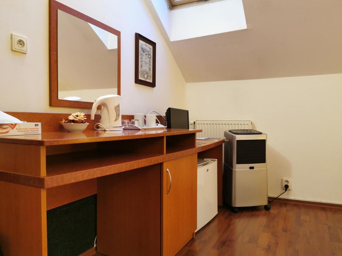 Apartment Amandment Praha Bagian luar foto
