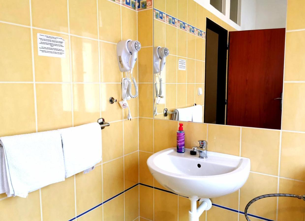 Apartment Amandment Praha Bagian luar foto