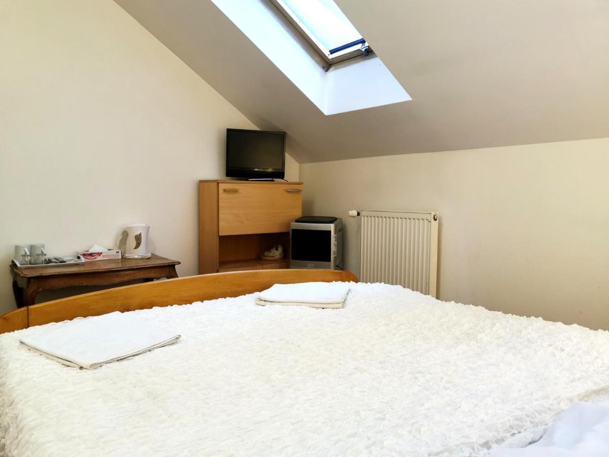 Apartment Amandment Praha Bagian luar foto